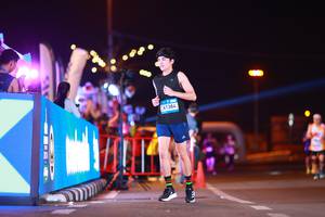 BIB: 41384
                            <button type="button" onclick="openModal(22981957)" class="btn btn-primary btn-sm float-right btn-popup" data-toggle="modal" data-target=".modal-high-quality">
                        <i class="fas fa-shopping-cart"></i> Add to Cart
                    </button>
                                            <button type="button" onclick="isThisMe(22981957, true)" class="btn btn-success btn-sm float-right btn-popup btn-isme hidden" data-toggle="tooltip" data-placement="bottom" title="นี่คือรูปของคุณใช่ไหม คลิกที่นี่เพื่อเอาเข้าอัลบั้ม">
                        <i class="fas fa-plus"></i> Add to album
                    </button>
                    <button type="button" onclick="isThisMe(22981957, false)" class="btn btn-warning btn-sm float-right btn-popup btn-isnotme hidden">
                        <i class="fas fa-ban"></i> Remove from album
                    </button>